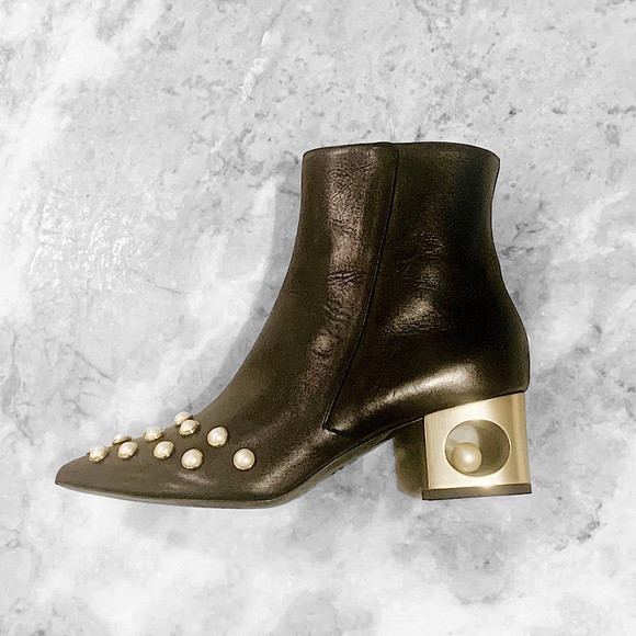 Coliac Shoes - Coliac Martina Grasselli Calfskin Pearl Ankle Boots